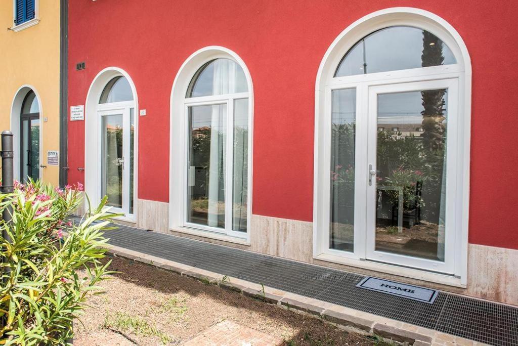 P010 - Porto Recanati, Nuovo Monolocale Fronte Mare Exteriör bild